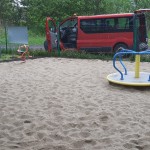 Obraz ilustruje zdjęcie z modernizacji placu zabaw w Choszczówce Stojeckiej